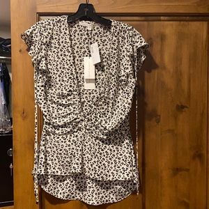 NWT Veronica Beard sort sleeve floral blouse